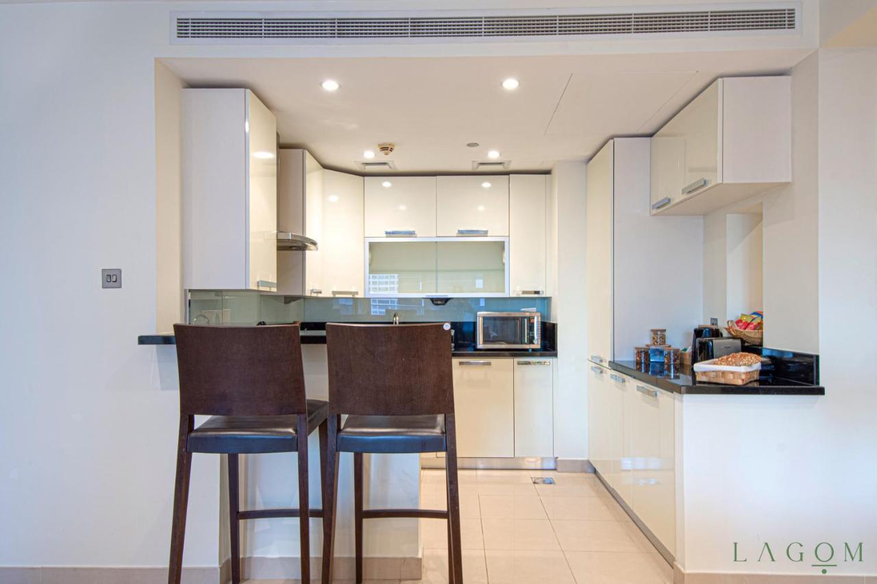 Songs Of The Lake By Lagom - Bonnington Apartment Jumeirah Lake Towers, ดูไบ ภายนอก รูปภาพ
