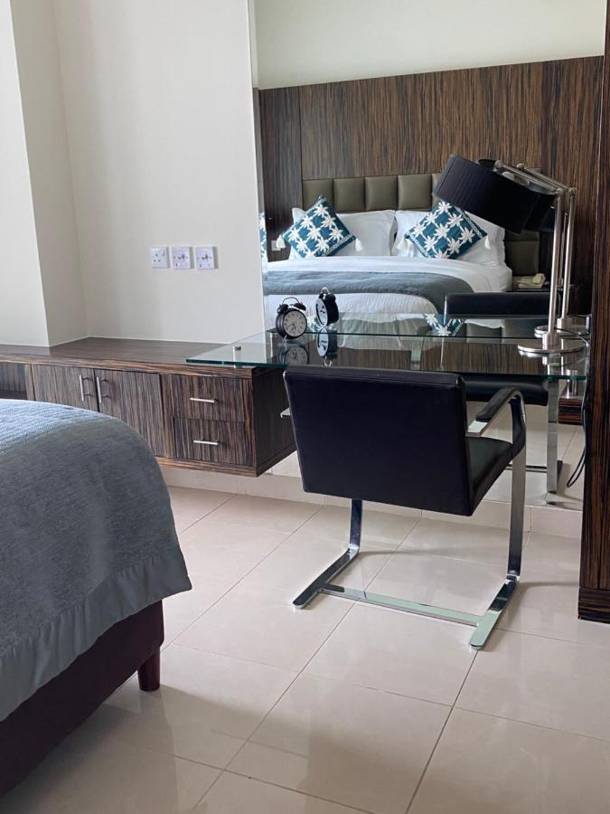 Songs Of The Lake By Lagom - Bonnington Apartment Jumeirah Lake Towers, ดูไบ ภายนอก รูปภาพ